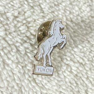 5/$35 Vintage Whitehorse Yukon Enamel Souvenir Pin
